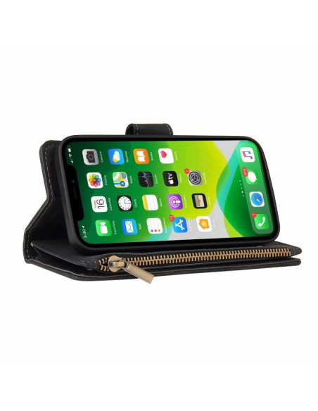 iPhone 16 Pro i svart plånboksfodral med dragkedja, visad framifrån med skärmen synlig