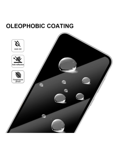 Närbild av Samsung A55 5G härdat glas med vattendroppar som visar oleofobisk beläggning