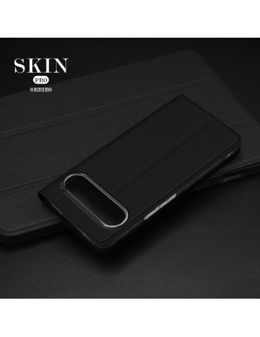Svart flipfodral för Google Pixel 9 / 9 Pro, stängt med fokus på bakre delen och materialets struktur