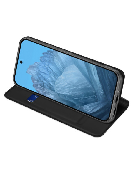 Svart flipfodral för Google Pixel 9 Pro XL, stående med telefon och kortfack synligt från sidan