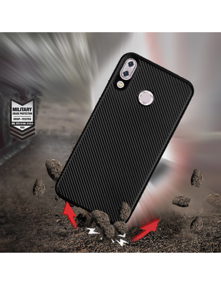 Zenfone 5 & 5Z stöttåligt skal i svart TPU, visat i en dynamisk vinkel med kolfiberstruktur