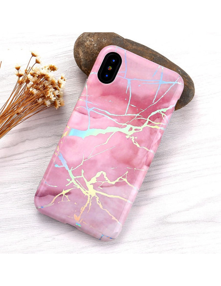 iPhone XS marmorskal i rosa med guldiga ådror, sett bakifrån