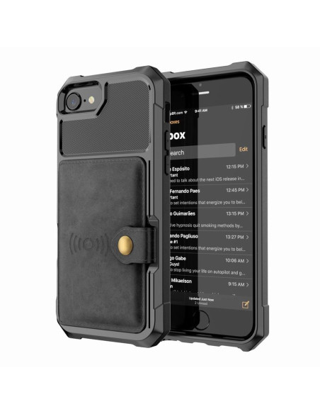Svart stöttåligt plånboksfodral för iPhone 7 med kortfack, delvis stängt och monterat på telefon