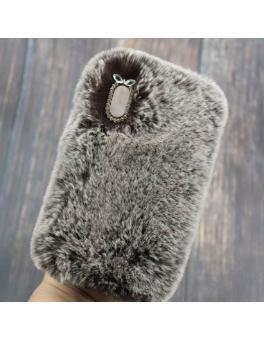 Gosigt och fluffigt skal för iPhone XS Max med dekorativt spänne på baksidan