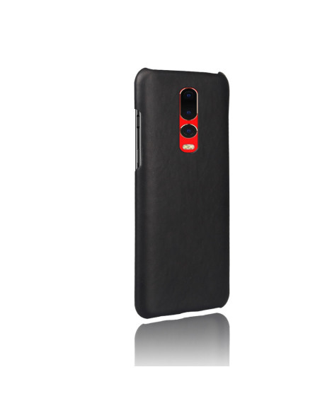 OnePlus 6T Ultratunt Vintage Skal Jazz i svart, sett snett framifrån med kameraöppningar och röd detalj