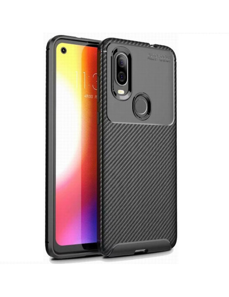 Motorola One Vision skal i karbonfiberlook, sett framifrån med telefon monterad