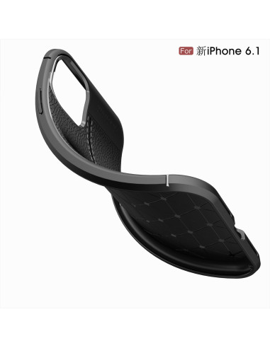 Svart skal i läderfinish för iPhone 11, sett från sidan med böjd design