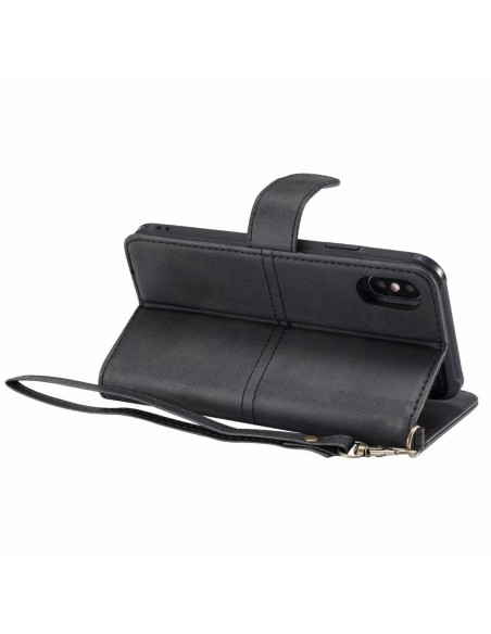 Svart iPhone XS Max fodral med stängd flik och kortfack, sett bakifrån
