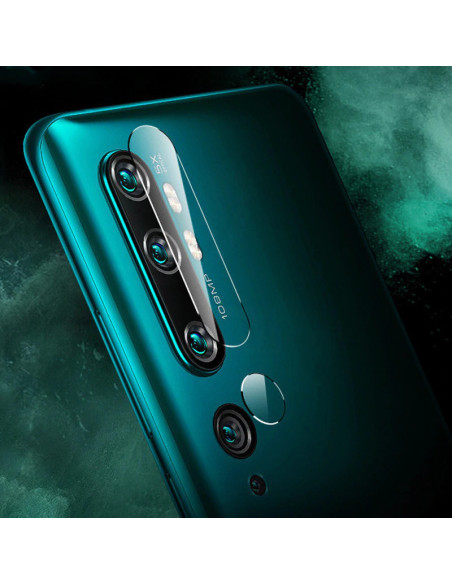 Xiaomi Mi 10 Pro med transparent kameraskydd sett bakifrån, nära kameramodulen