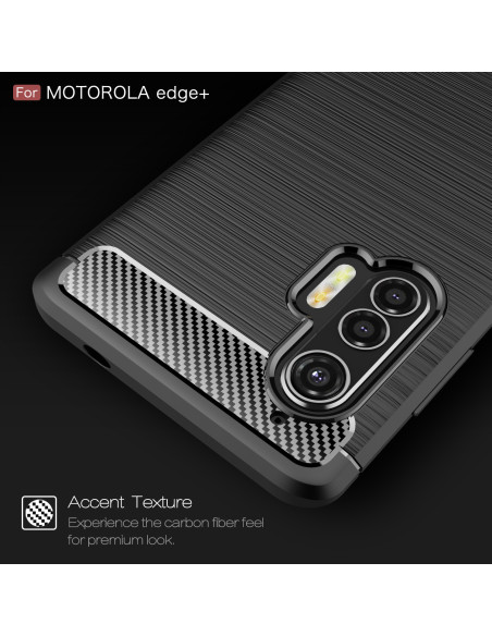 Detaljvy av Motorola Moto Edge Plus SlimCarbon-skal med kolfiberlook och kamerautskärning