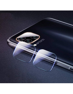 Närbild av Huawei P40 Lite med kameraskydd i transparent härdat glas 2