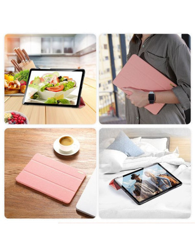 Svart Dux Ducis Domo fodral för Samsung Tab A7 10.4, hålls i handen med vikbar framsida