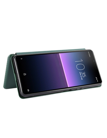 Xperia 1 II i grönt flipfodral, sett framifrån med skärmen påslagen