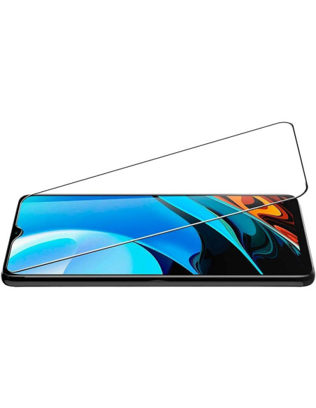 Xiaomi Redmi 9T med härdat glas i en lutande vinkel, visar skärmens tydlighet