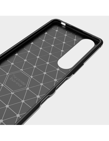 Närbild av insidan av Xperia 1 III SlimCarbon skal med mönstrad yta och kameraöppning