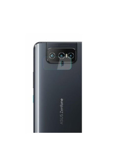 Närbild av linsskydd monterat på kameran av Asus Zenfone 8 Flip