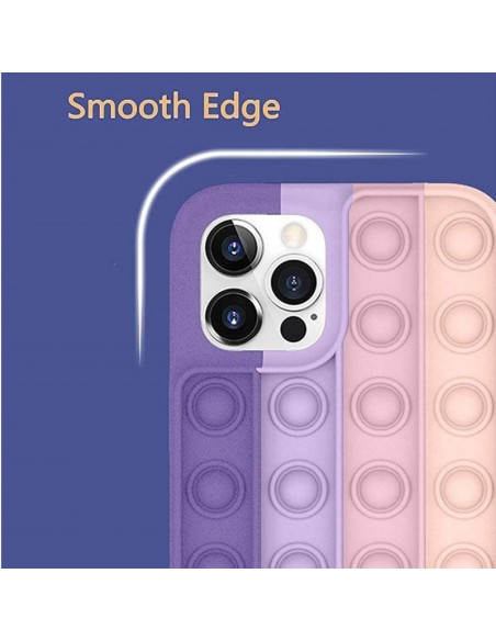 Detaljvy av iPhone 13 skal med mjuka kanter och pop-it funktioner i lila och rosa