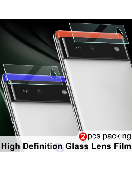 Transparent linsskydd för Google Pixel 6, visat från sidan med färgade kantdetaljer