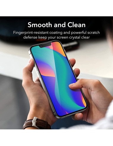 iPhone 14 med härdat glas skärmskydd monterat, visar skärmen i användning