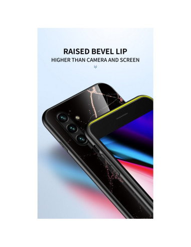 Samsung A34 5G marmorskal med upphöjd kant, visat bakifrån mot en telefon