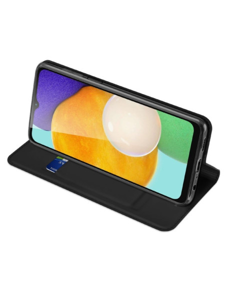 Samsung A14 5G/4G flipfodral i svart med öppet lock som visar skärmen och kortfacket