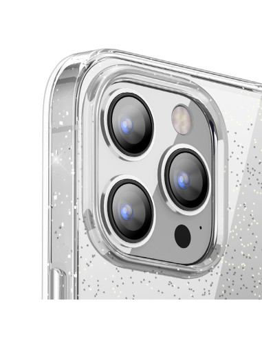 Detaljvy av det svarta glittriga MagSafe skalet för iPhone 15, med fokus på kamerautskärningen