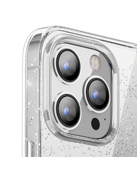 Detaljvy av det svarta glittriga MagSafe skalet för iPhone 15, med fokus på kamerautskärningen