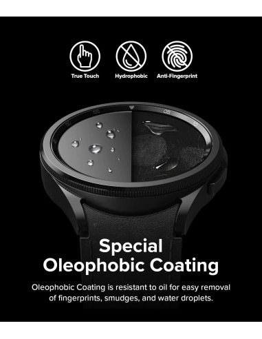 Översikt av skärmskydd i härdat glas på Galaxy Watch 6 med svart rem, fokus på ytan