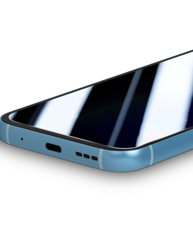 Närbild av Fairphone 5 med härdat glas, sett från sidan som visar skärmens kant