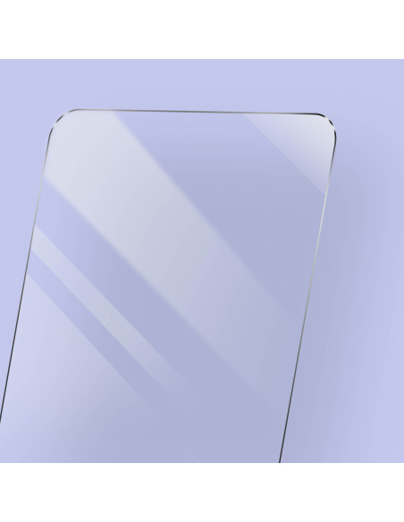 Detaljvy av härdat glas för Fairphone 5 med rundade hörn och reflektioner