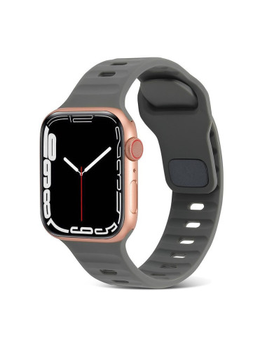 Mörkgrått Titan's Grip armband monterat på Apple Watch, sett från sidan
