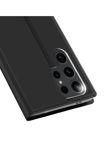 Svart Dux Ducis Skin Pro Series mobilskal för Samsung S24 Ultra, visat från sidan med kamerautskärning och stängt fodral