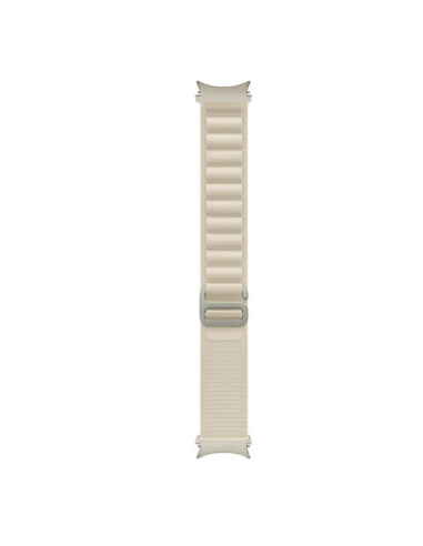 Gråvitt armband i närbild med tydlig struktur och spänne