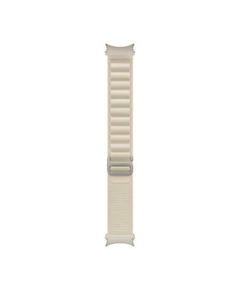 Gråvitt armband i närbild med tydlig struktur och spänne