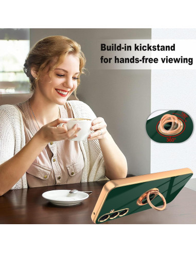 Mörkgrönt Samsung A35 5G skal med ringhållare, visat med kickstand i användning av en person