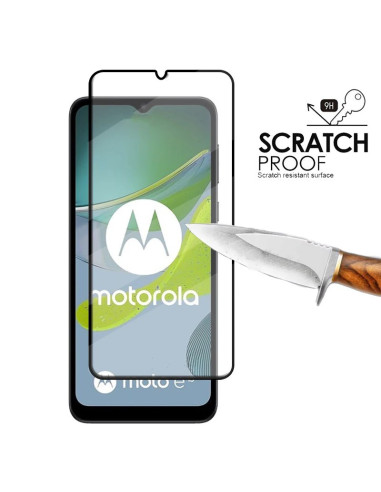 Motorola Moto E13 med härdat glas framifrån, visar skärmskyddets fulla täckning och design