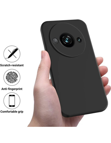 Silikonskal för Redmi A3 i mattsvart, hålls i hand med fokus på kameraskyddet